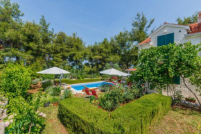 Гостиница Holiday Home Kamenica  Мирка